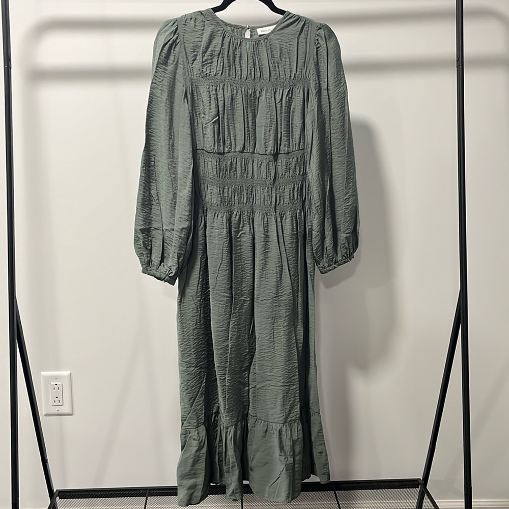 PROLONGUE green dress, size S, good condition